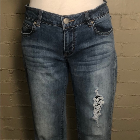 Wild Blue Distressed Denim: 5 - Picture 3 of 6